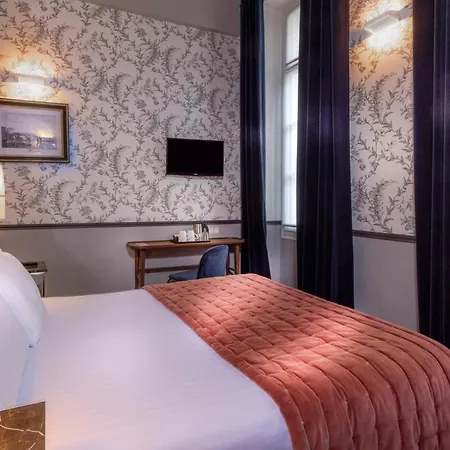 Hotel Dauphine Saint Germain Parigi