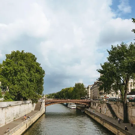 Dauphine Saint Germain Parigi