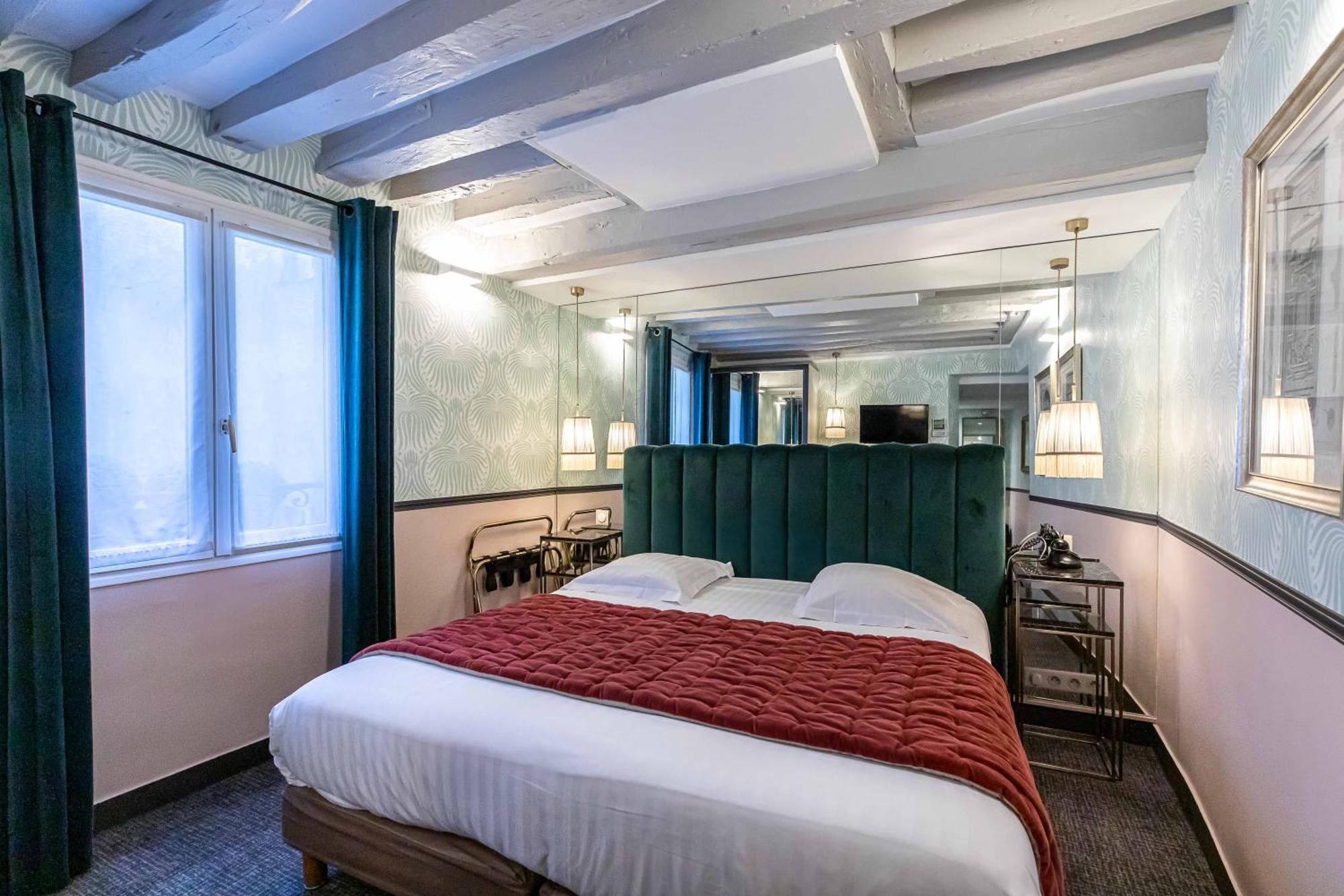 Hotel Dauphine Saint Germain 3*